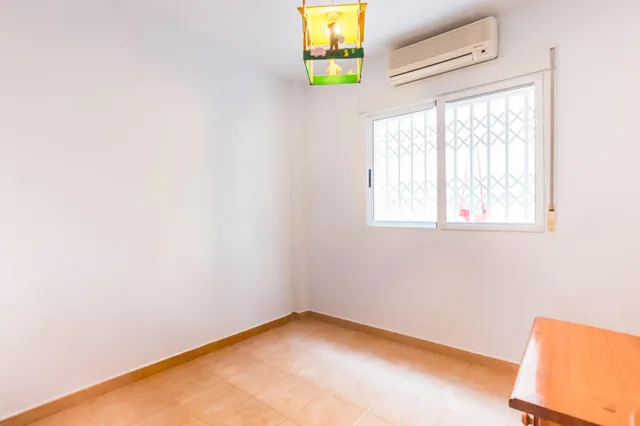Dúplex amplio de 5 dormitorios con patio, terraza y buhardilla en San José de la Montaña — 10