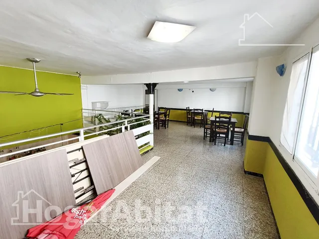 ¡PERFECTO PARA INVERTIR! CASA LUMINOSA Y ESQUINERA, CON LOCAL COMERCIAL — 6