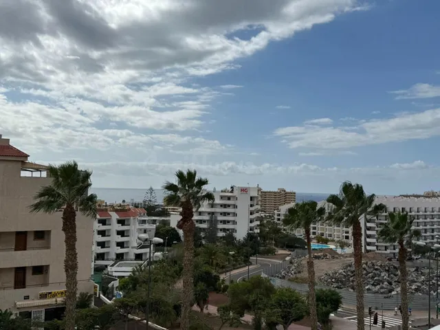 Apartamento en alquiler en Los Cristianos por temporada - foto 2