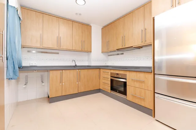 APARTAMENTO EN EL CENTRO DE TORREVIEJA CON GARAJE Y TRASTERO — 7