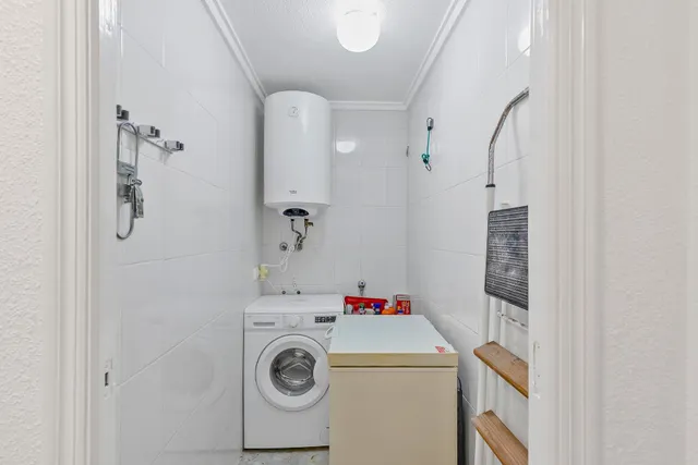 Planta baja de tres dormitorios con gran patio a 150 metros de la playa de La Mata — 18