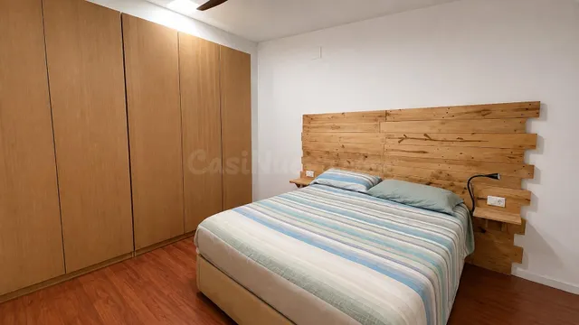 Casa con dos viviendas independientes y garaje en Llançà — 7