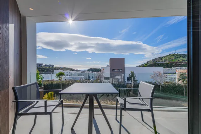Chalet 3 habitaciones 415m² en venta - Malagueta - Monte Sancha — 28