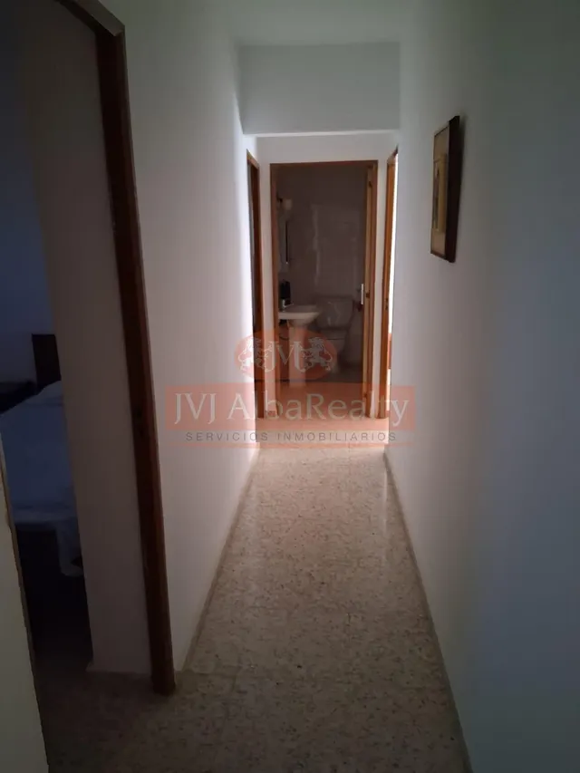 SE VENDE CASA CON PATIO EN LOS ANGUIJES. — 7