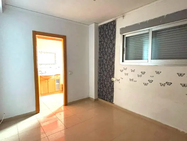 Amplia y luminosa vivienda en la zona Renfe, junto al centro histórico — 7