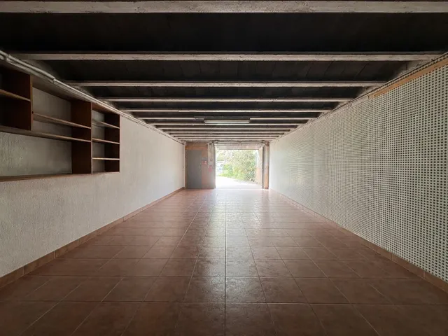 Casa de 5 habitaciones con garaje para 2 coches, terraza y aire acondicionado – lista para entrar a vivir — 45