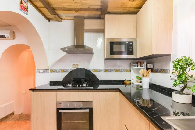CASA CON GARAJE, TERRAZA Y MUCHO POTENCIAL EN LOS RAMOS - foto 5