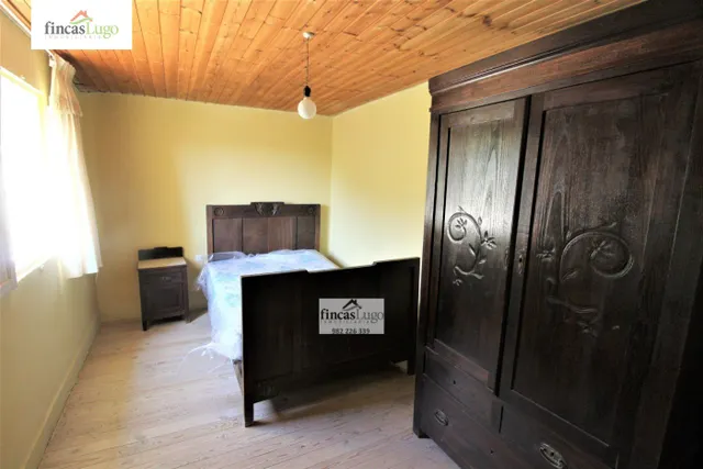 2 CASAS DE PIEDRA EN O CORGO — 40