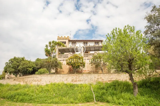 Masía a la venta en Arenys de Mar con vistas a la naturaleza — 40