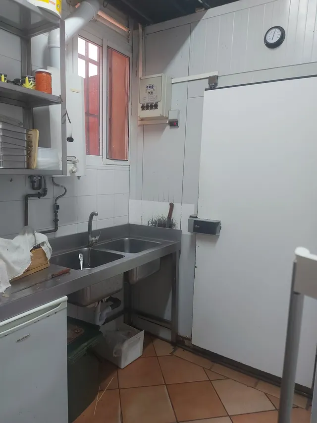 Restaurante 150m² en venta - Centro — 12
