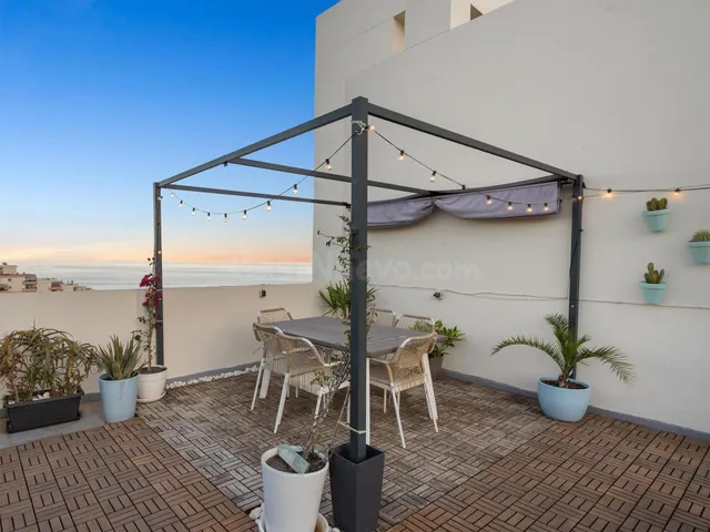 ESPECTACULAR ÁTICO CON VISTAS AL MAR. TORREQUEBRADA, BENALMÁ - foto 4