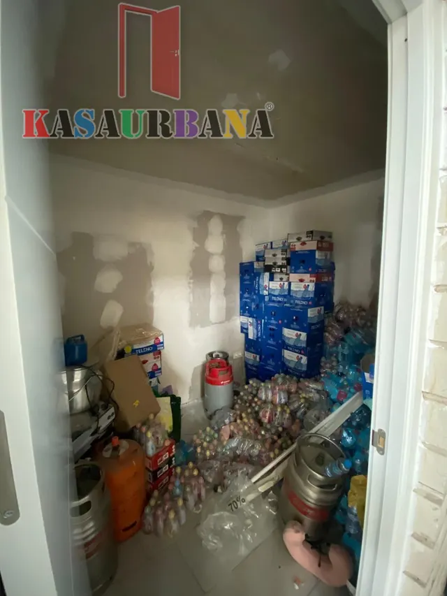 KASAURBANA ofrece en ALQUILER NAVE EN VALDEMORO - foto 5