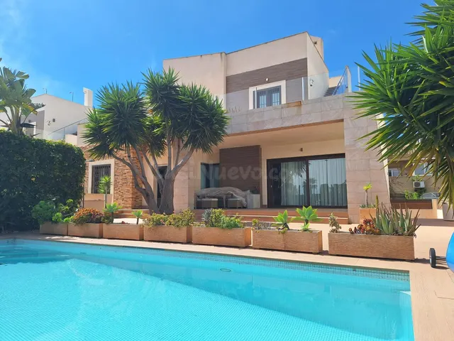 Casa 4 habitaciones 306m² en venta - Torreblanca