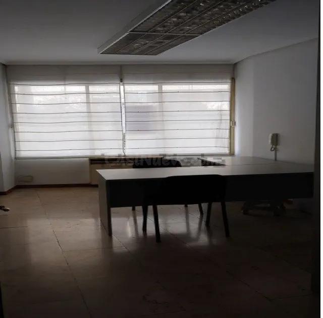 OFICINA EN ALQUILER - foto 2