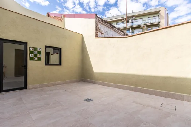Casa  en el centro reformada a estrenar con patio y terraza! — 40