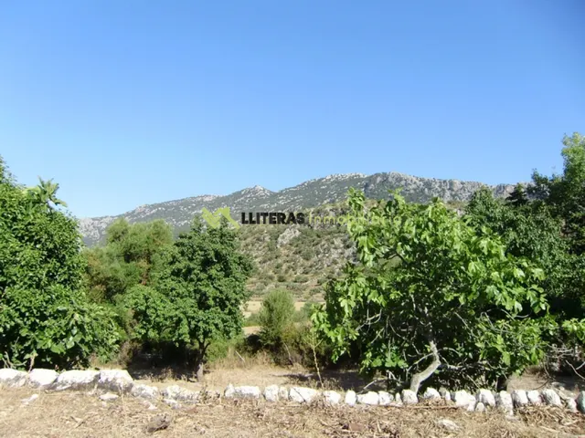 Fantástica finca para restaurar con vistas increíbles