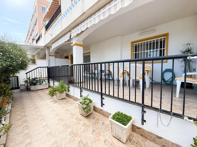 Tu casa en Santa Pola con chimenea y piscina — 33