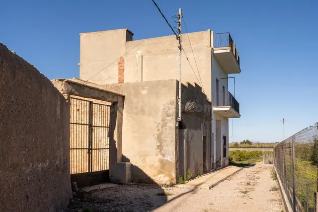 Casa urbana en LLauri + terrenos rústicos: inversión inmobil - foto 2