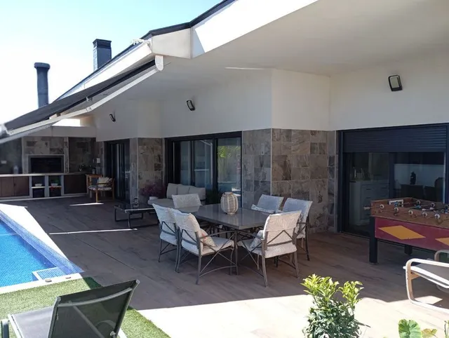 Villa 3 habitaciones 200m² en venta - Comunidad valenciana — 38