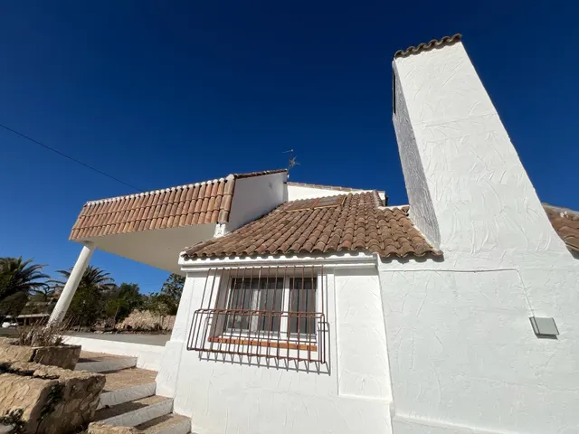 Hotel 9 habitaciones 694m² en venta - AYORA — 9