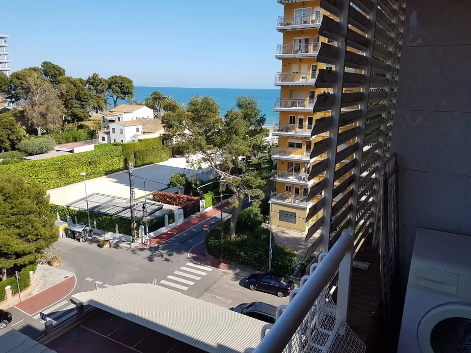 Asmc alquila estupendo apartamento de temporada en la mejor zona de benicasim, voramar