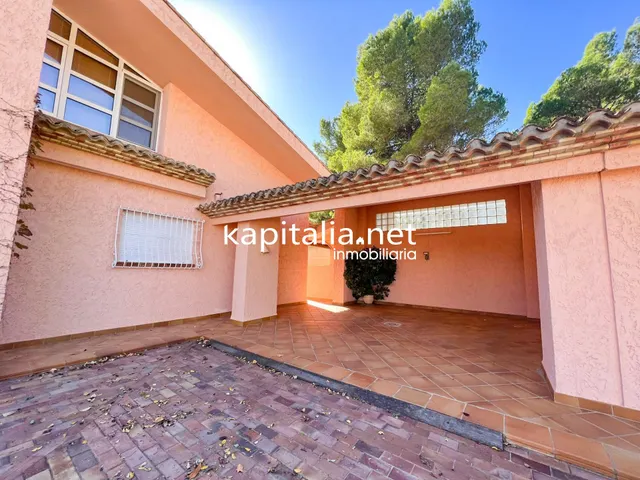 Magnifico chalet a la venta en Valencia — 8