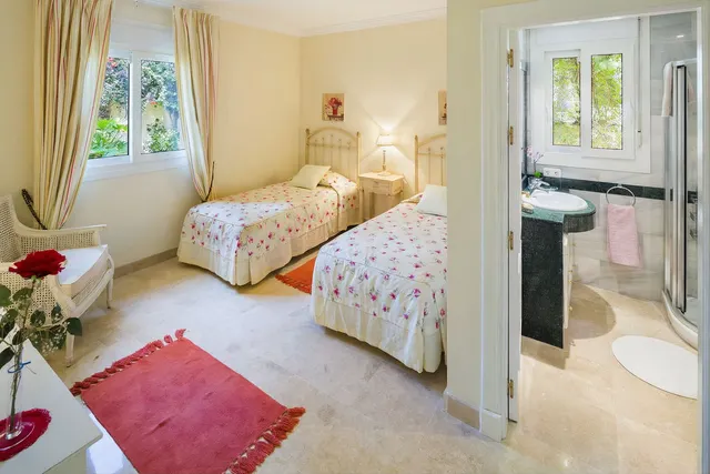 Chalet 4 habitaciones 404m² en venta - Marbella — 10