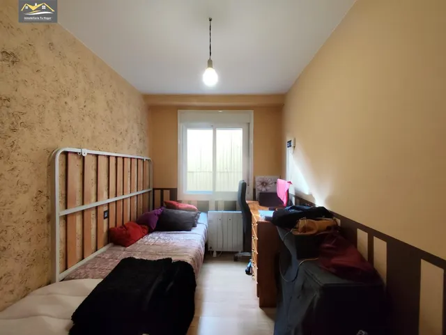 Amplio y Céntrico Piso Reformado en Ourense . Zona parque Barbaña. 0 — 10