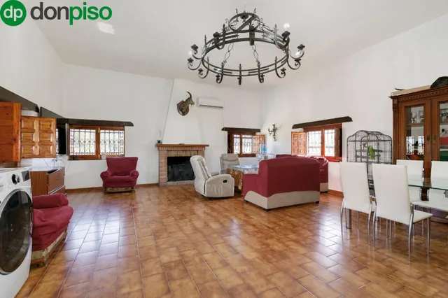 Cortijo grande más finca de 27000 metros — 7
