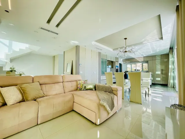 Chalet 4 habitaciones 250m² en venta - Centro — 9