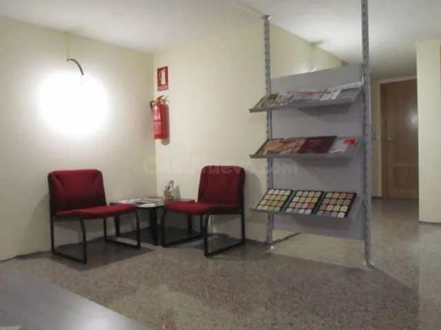 Oficina 37m² en alquiler - La Parda - foto 4