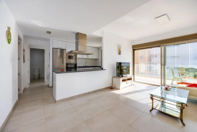 Apartamento de 2 dormitorios y 2 baños en los dolses (orihuela costa) — 5