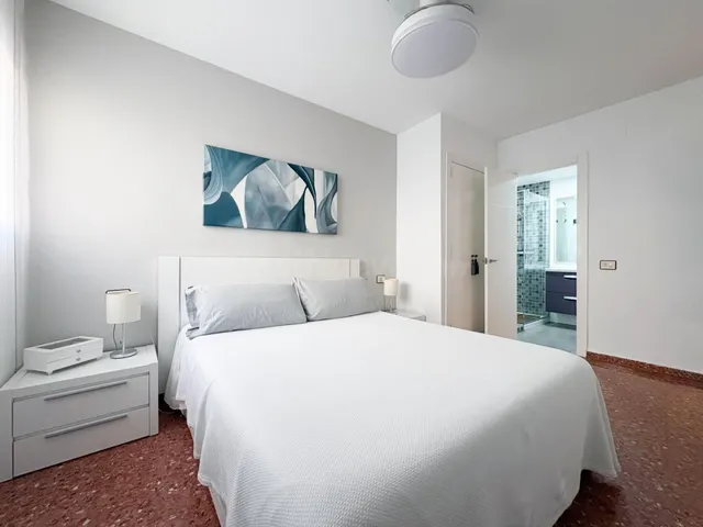 LA VIVIENDA QUE TODOS BUSCAN EN BENIMACLET: CUATRO DORMITORI - foto 4