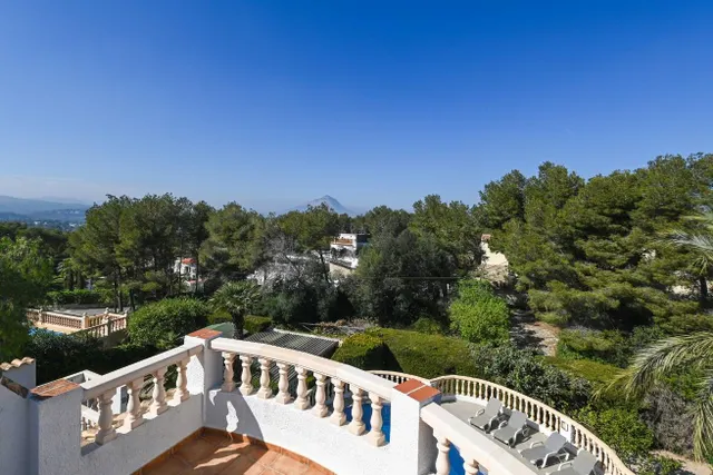Villa Bosque. Villa de cinco dormitorios en venta en Jávea. — 13