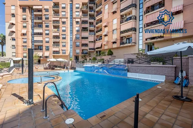 Vivienda a estrenar en urbanización privada en Parque Almuni