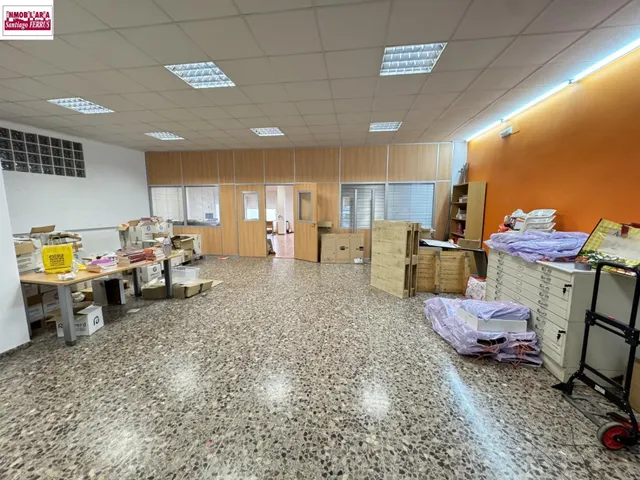VENTA  DE LOCAL COMERCIAL EN BENIFAIO (VALENCIA) — 9