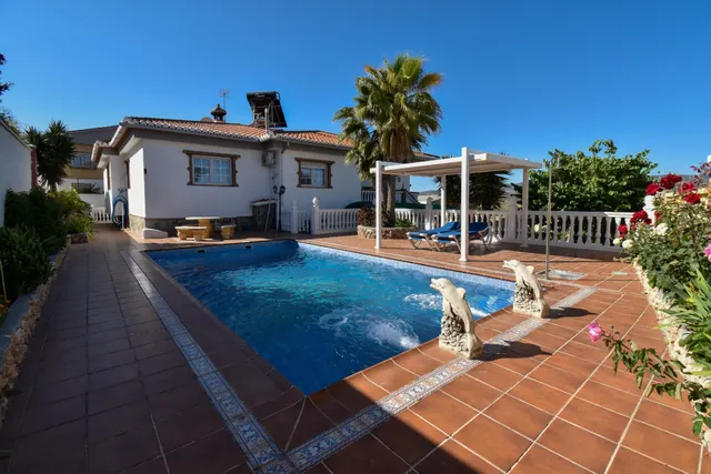 Espectacular chalet de lujo en El Puntal — 10