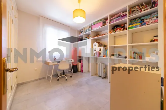 SE VEDE PISO EN PUERTO ALMERIA — 10