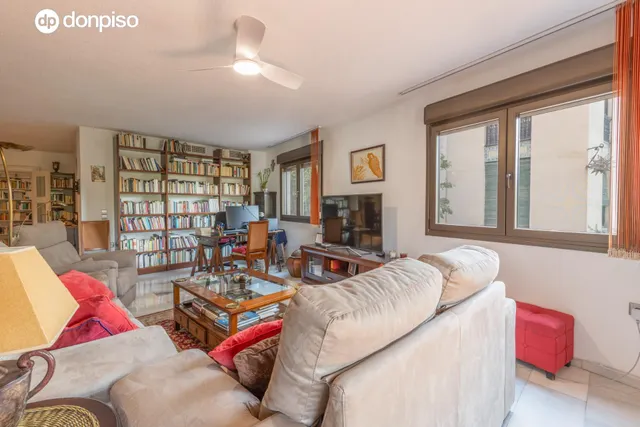 Exclusivo piso señorial con terraza en el Paseo del Salón (Cuesta de Escoriaza), con cochera y trastero. — 19
