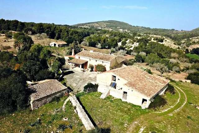 Casa de campo-Masía en Venta en Sant Llorenç Des Cardassar B - foto 2