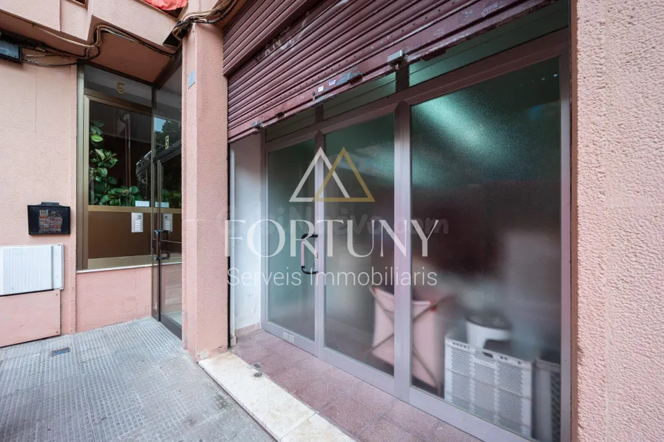Local comercial 198m² en venta - Mestral