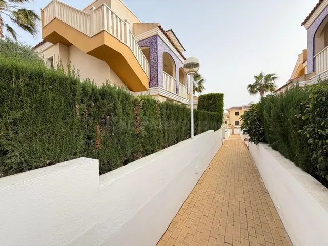 Bungalow 2 habitaciones 75m² en venta - Doña Pepa - foto 2