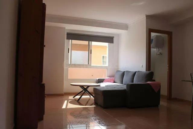 Piso para entrar a vivir en Telde - foto 2