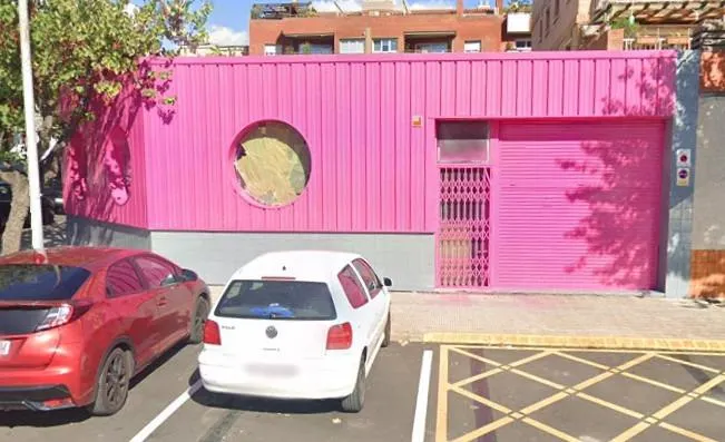 LOCAL COMERCIAL EN VENDA A IGUALADA * PÀRQUING DE 393m2