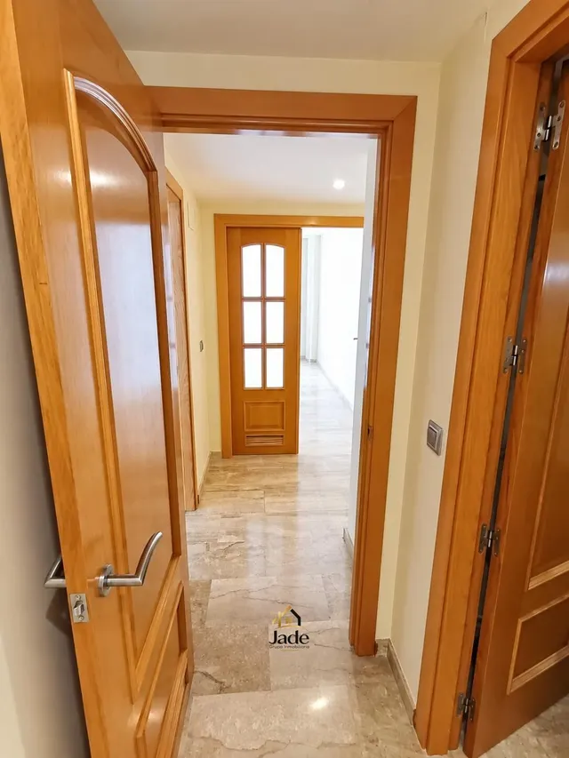 AMPLIO PISO SIN AMUEBLAR EN PLENO CENTRO – 3 DORMITORIOS Y 2 BAÑOS — 21