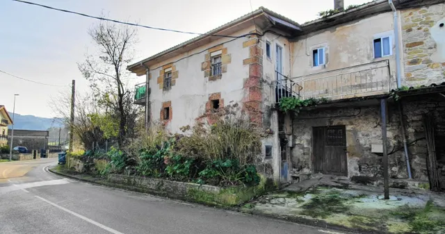 Casa y terreno de 3.000 m2. — 7