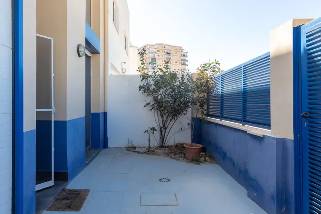 PRECIOSA CASA EN TORRENUEVA — 24