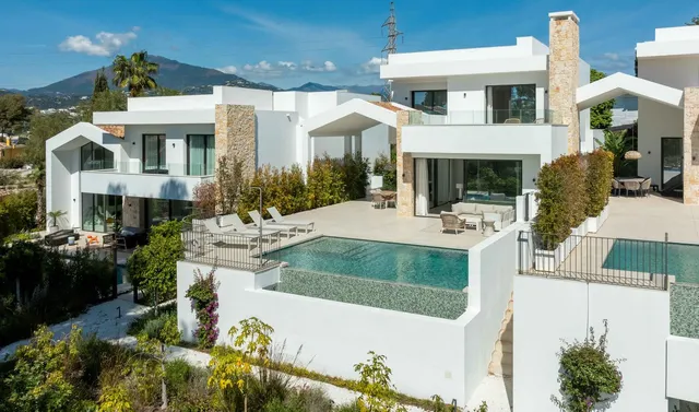 Chalet 5 habitaciones 488m² en venta - Marbella — 46
