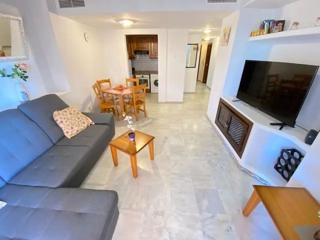 Precioso apartamento con piscina a solo 250m de la playa de Los Locos — 7