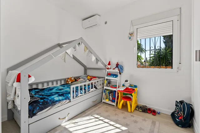 Chalet 4 habitaciones 216m² en venta - Centro — 33
